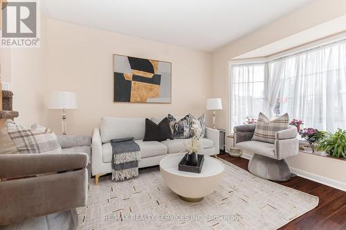 3 Springhurst Avenue, Brampton, ON - Indoor Photo Showing Living Room