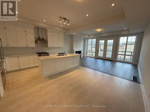 415 York Downs Boulevard, Markham, ON - Indoor Photo Showing Other Room