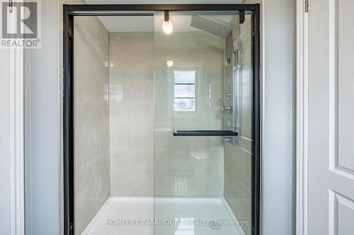 121 Highmark Drive, Vaughan, ON - Indoor Photo Showing Bathroom