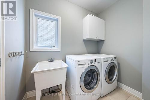 121 Highmark Drive, Vaughan, ON - Indoor Photo Showing Laundry Room