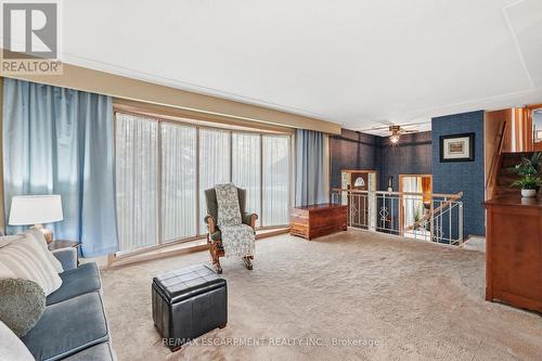 175 Concession 5 E, Hamilton, ON - Indoor Photo Showing Living Room