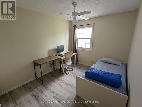 17 - 250 Keats Way, Waterloo, ON - Indoor