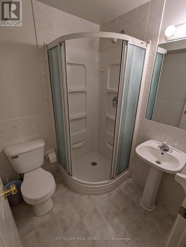 17 - 250 Keats Way, Waterloo, ON - Indoor Photo Showing Bathroom