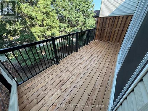 17 - 250 Keats Way, Waterloo, ON - Outdoor With Exterior