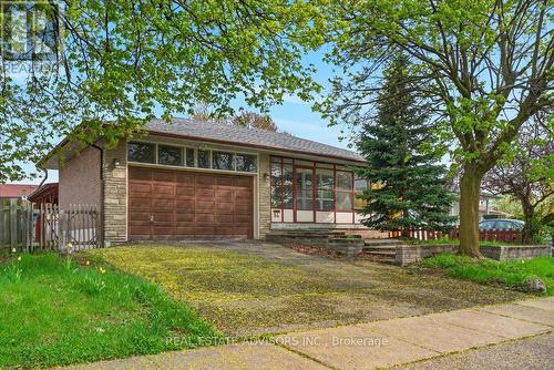 84 ARDGLEN DRIVE  Brampton, ON L6W 1V6
