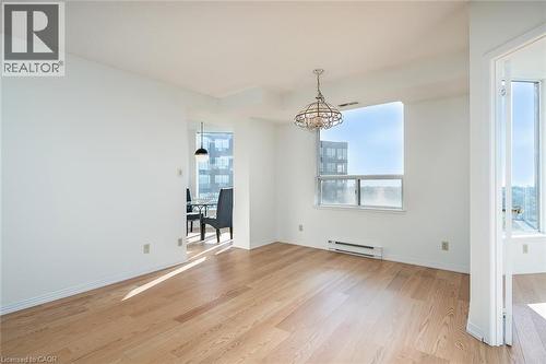 1901 Pilgrims Way Unit# 706, Oakville, ON - Indoor Photo Showing Other Room