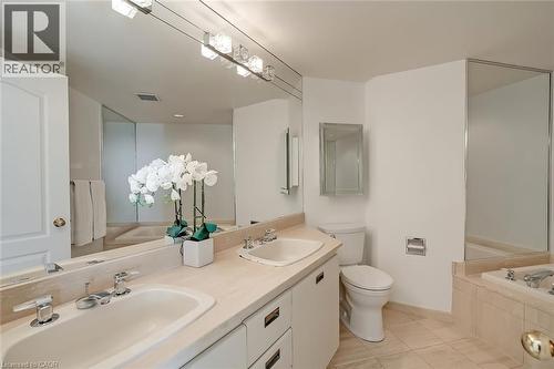 1901 Pilgrims Way Unit# 706, Oakville, ON - Indoor Photo Showing Bathroom