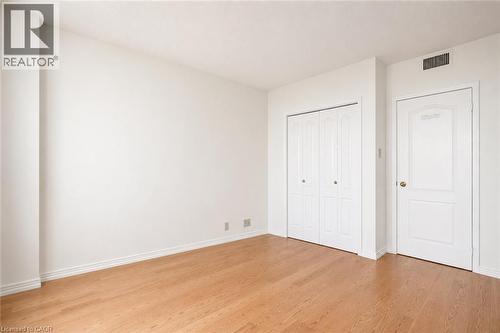 1901 Pilgrims Way Unit# 706, Oakville, ON - Indoor Photo Showing Other Room
