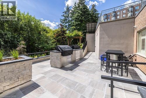 1901 Pilgrims Way Unit# 706, Oakville, ON - Outdoor