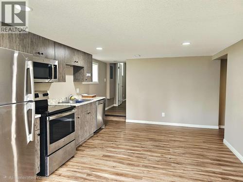 131 6Th Avenue, Burns Lake, BC - Indoor Photo Showing Kitchen