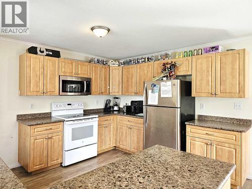 131 6Th Avenue, Burns Lake, BC - Indoor Photo Showing Kitchen