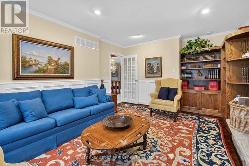 1149 Spragg Court, Mississauga, ON - Indoor Photo Showing Living Room