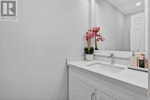1149 Spragg Court, Mississauga, ON - Indoor Photo Showing Bathroom