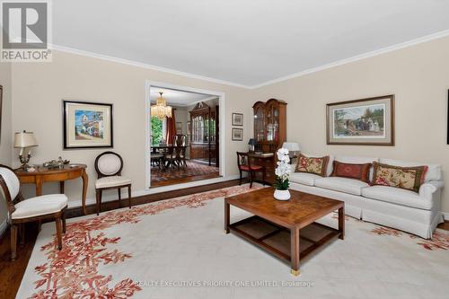 1149 Spragg Court, Mississauga, ON - Indoor Photo Showing Living Room