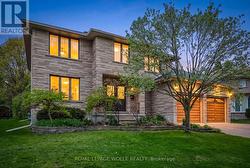 82 CORFIELD DRIVE  Kitchener, ON N2A 3W9