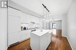 208 - 5 ST JOSEPH STREET Toronto, ON M4Y 0B6