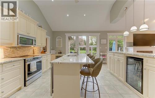 118 Old Mill Road, Cambridge, ON - Indoor Photo Showing Kitchen With Upgraded Kitchen