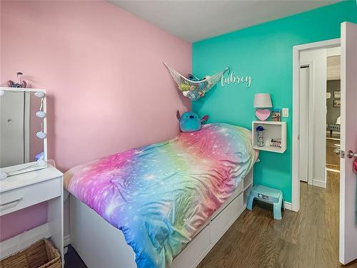 109 Noonan Drive, Brandon, MB - Indoor Photo Showing Bedroom