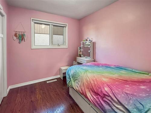 109 Noonan Drive, Brandon, MB - Indoor Photo Showing Bedroom