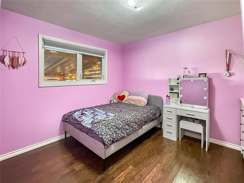 109 Noonan Drive, Brandon, MB - Indoor Photo Showing Bedroom