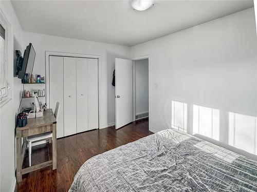 109 Noonan Drive, Brandon, MB - Indoor Photo Showing Bedroom