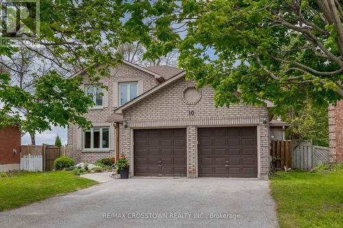 10 NUGENT COURT  Barrie, ON L4N 7A9