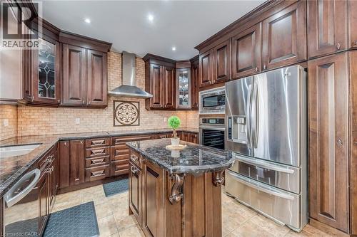 4208 Fuller Crescent, Burlington, ON - Indoor Photo Showing Kitchen With Upgraded Kitchen