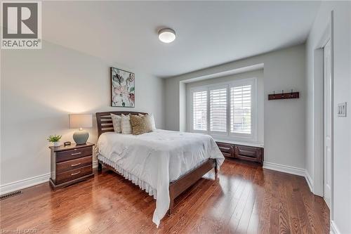 4208 Fuller Crescent, Burlington, ON - Indoor Photo Showing Bedroom