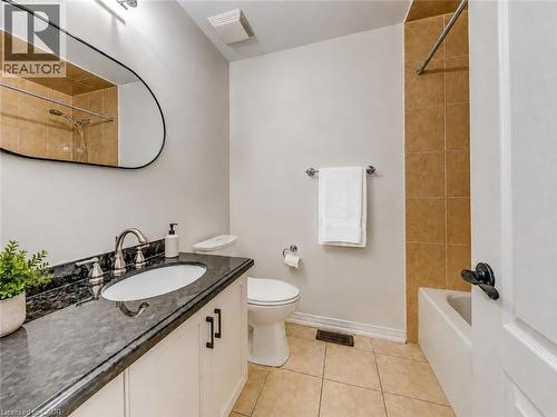 4208 Fuller Crescent, Burlington, ON - Indoor Photo Showing Bathroom