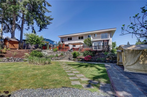 1692 Centennary Dr, Nanaimo, BC 
