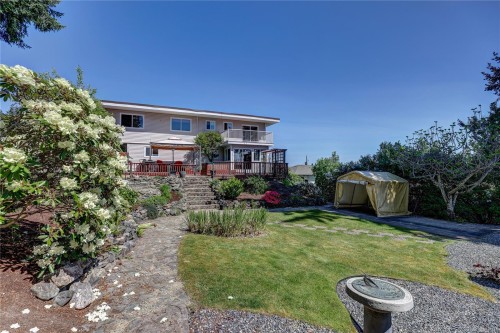 1692 Centennary Dr, Nanaimo, BC 