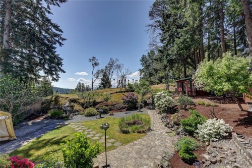 1692 Centennary Dr, Nanaimo, BC 