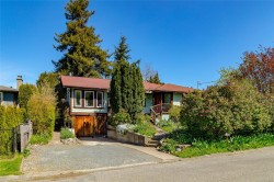 1742 Christmas Ave Saanich, BC V8P 2X8
