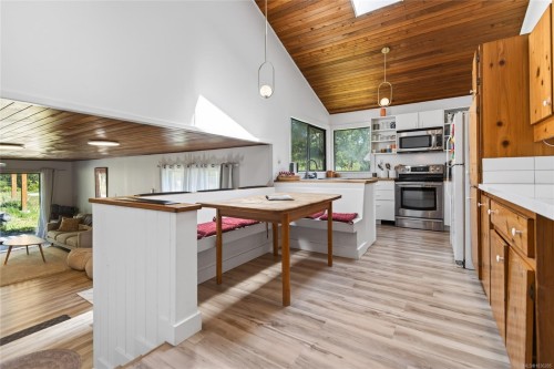 2279/2281 Clark Rd, Courtenay, BC 