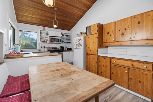 2279/2281 Clark Rd, Courtenay, BC 