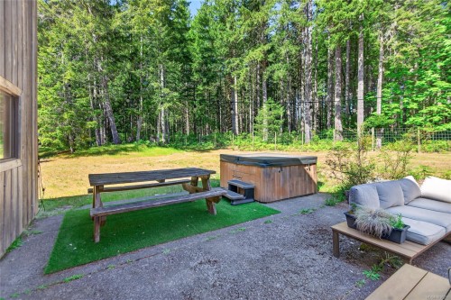 2279/2281 Clark Rd, Courtenay, BC 