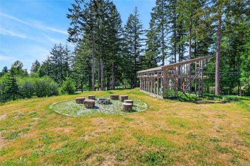 2279/2281 Clark Rd, Courtenay, BC 