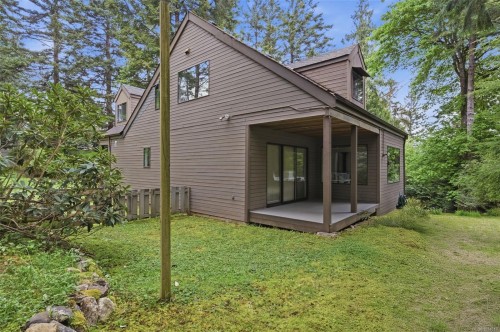 6089 Brecon Dr, Sooke, BC 