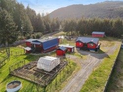 2945 Laverock Rd Shawnigan Lake, BC V8H 2E4