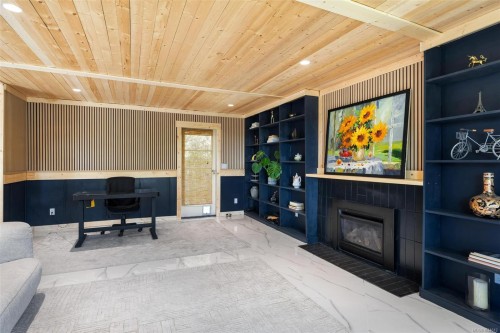 3580 Doncaster Dr, Saanich, BC 