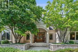 12 ALM COURT Aurora, ON L4G 6W8