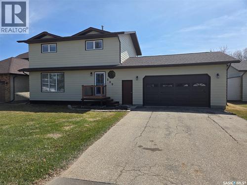 509 Carlyle Avenue, Carlyle, SK - Outdoor