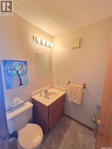 509 Carlyle Avenue, Carlyle, SK - Indoor Photo Showing Bathroom
