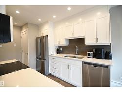 #206 8125 110 ST NW  Edmonton, AB T6G 2P3