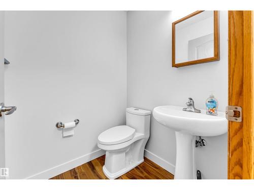 10621 175A Av Nw, Edmonton, AB - Indoor Photo Showing Bathroom