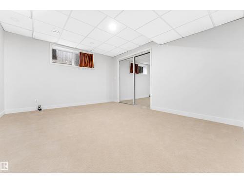 10621 175A Av Nw, Edmonton, AB - Indoor Photo Showing Other Room
