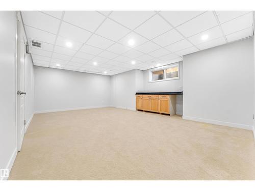 10621 175A Av Nw, Edmonton, AB - Indoor