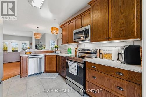 89 Andrews Drive, Mapleton, ON - Indoor Photo Showing Kitchen