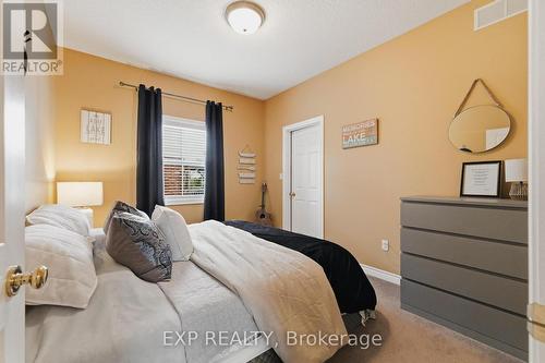 89 Andrews Drive, Mapleton, ON - Indoor Photo Showing Bedroom