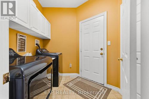 89 Andrews Drive, Mapleton, ON - Indoor Photo Showing Laundry Room